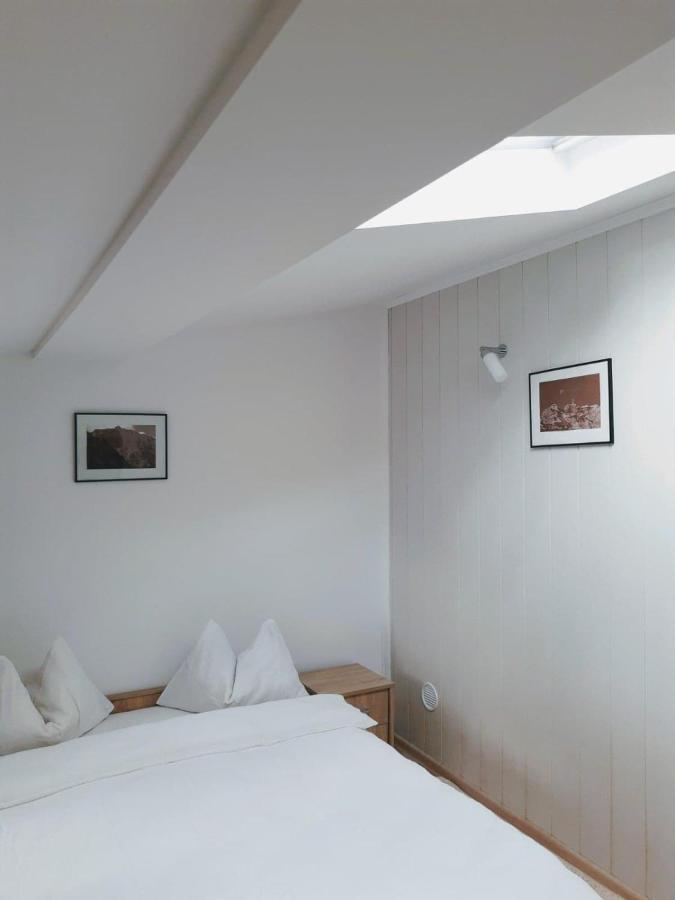 Hotel Casa Cu Flori Buşteni Esterno foto
